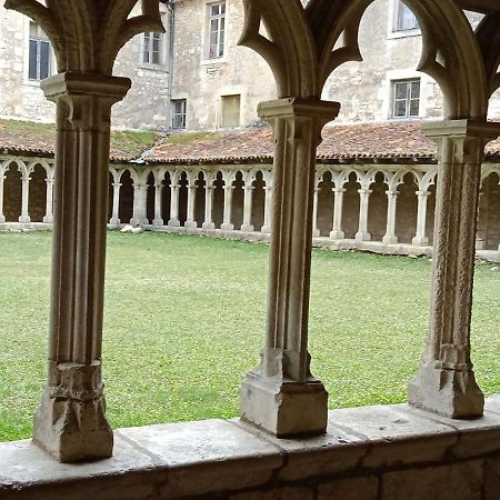 Bonabri Vacances - Chambres D'Hotes Chazelles  Екстериор снимка