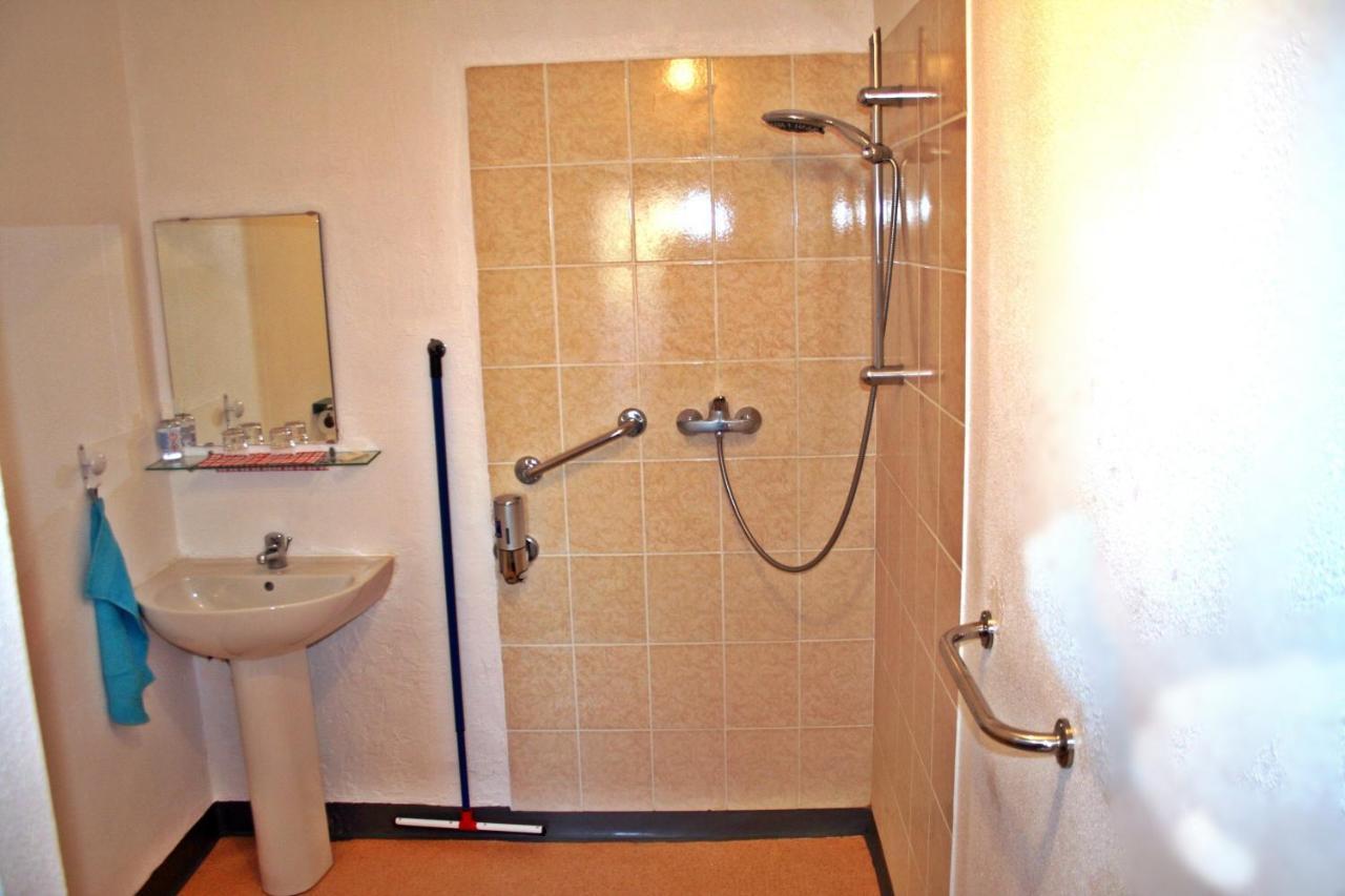 Bonabri Vacances - Chambres D'Hotes Chazelles  Екстериор снимка