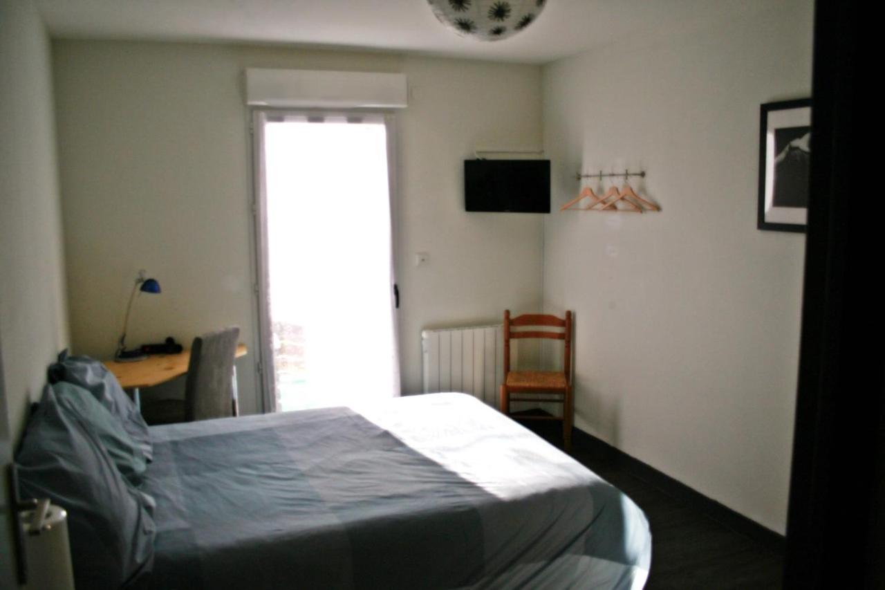 Bonabri Vacances - Chambres D'Hotes Chazelles  Екстериор снимка